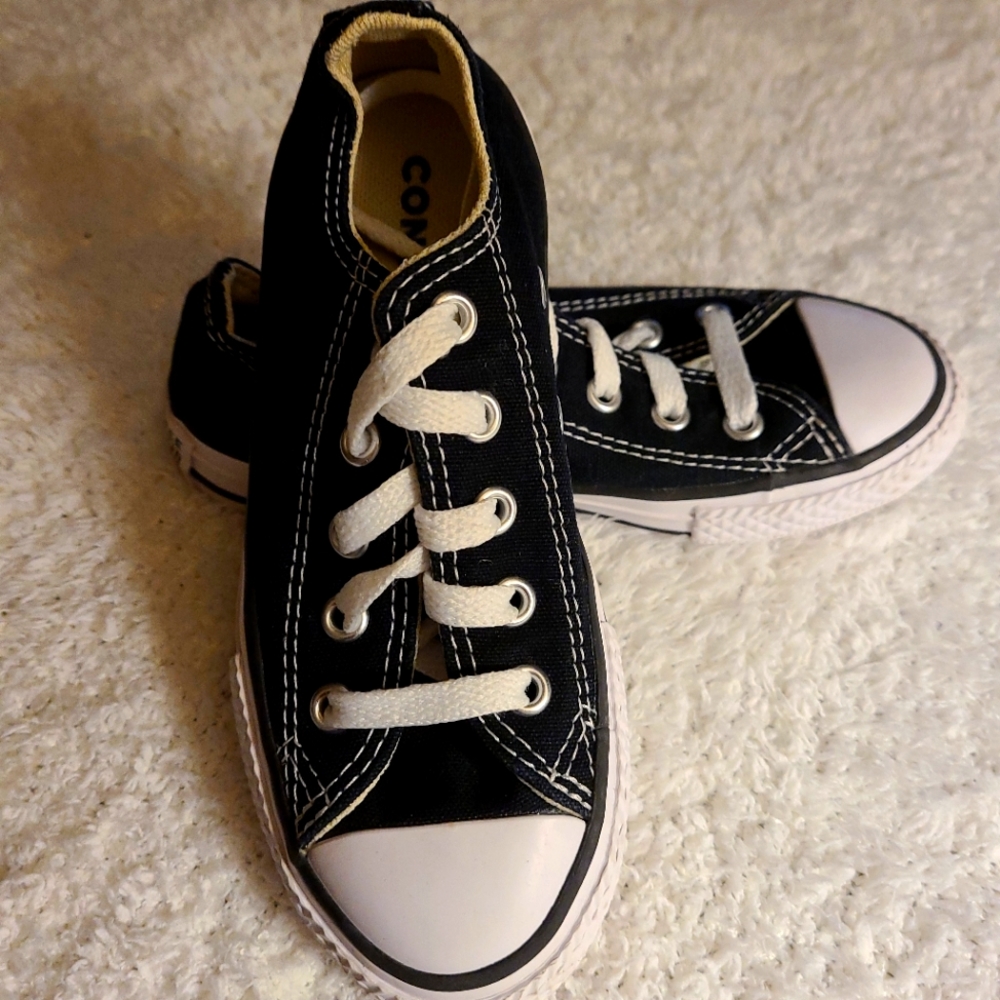 LIKE NEW - Converse